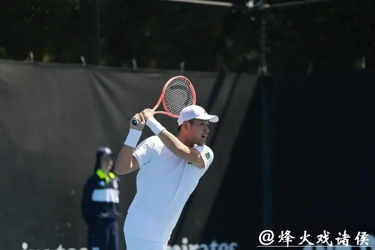 吴易昺澳网拼到抽筋告负，中国男网选手全部出局